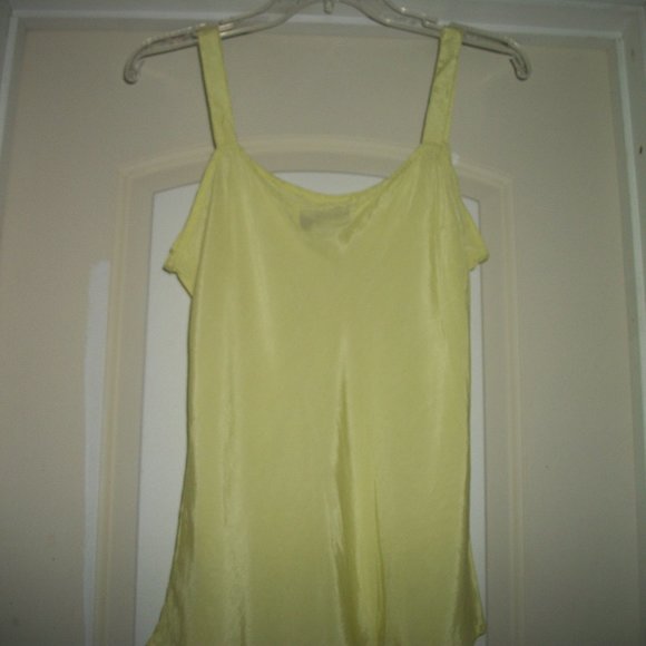 CHARMING CHARTRUSE RAYON CAMI ONE SIZE - Picture 4 of 5